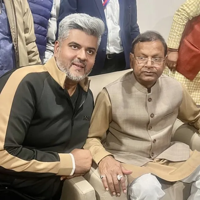 राज्य अध्यक्ष पंकज चौधरी के साथ